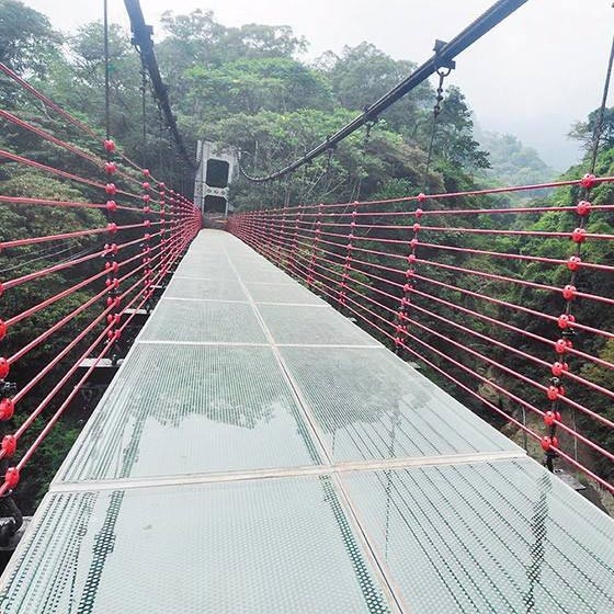 盘锦玻璃吊桥