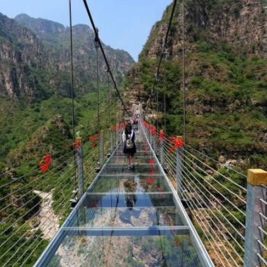 襄阳小型玻璃吊桥施工